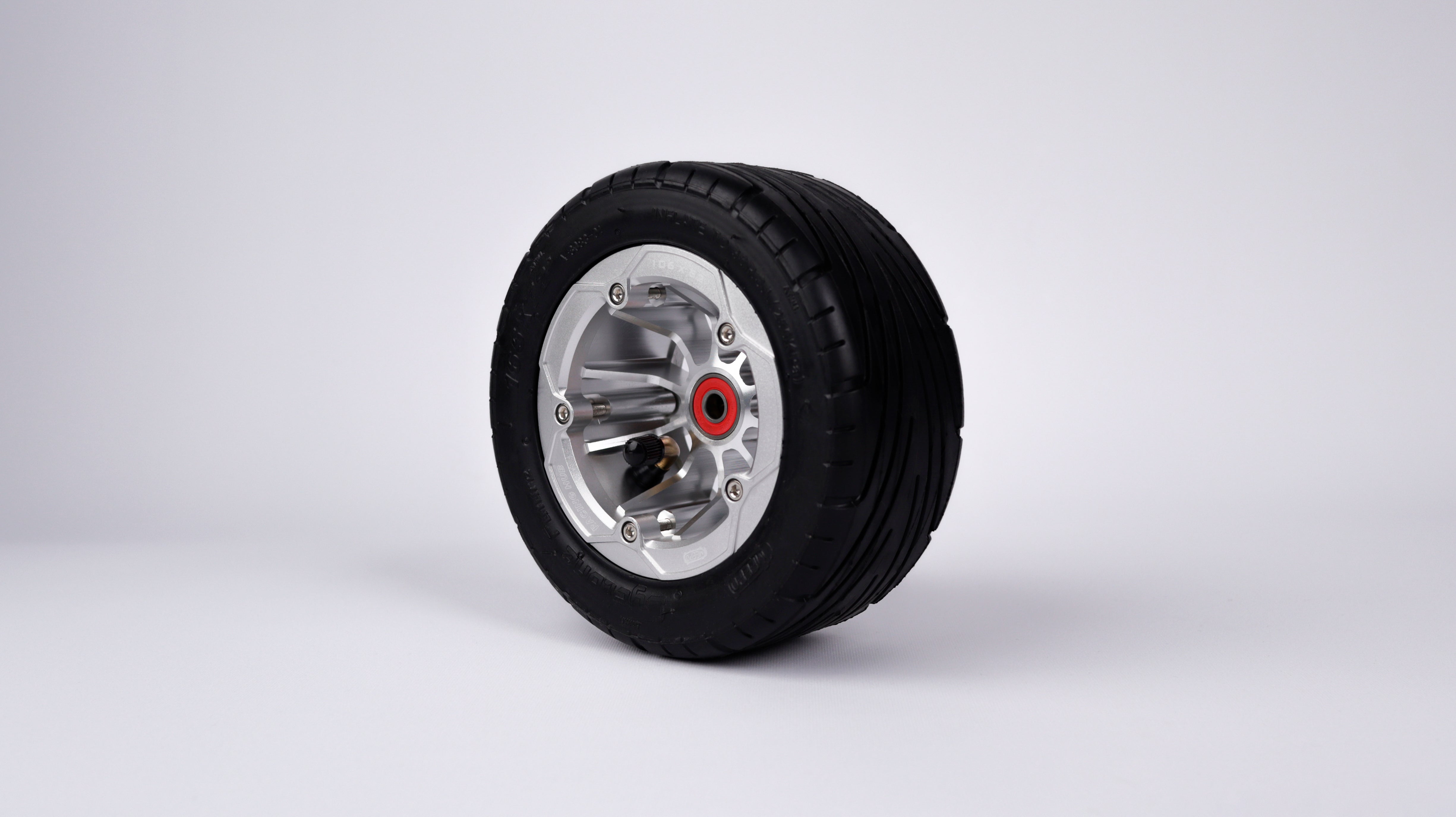 165 Cyclone Tubeless Tires For Belt Driven Boards